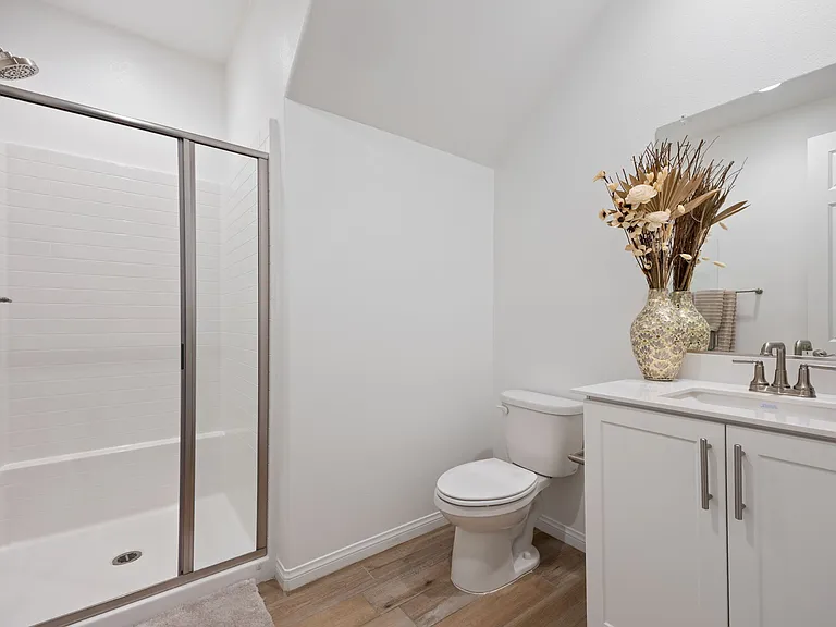 43864 Hampton St — Photo 12