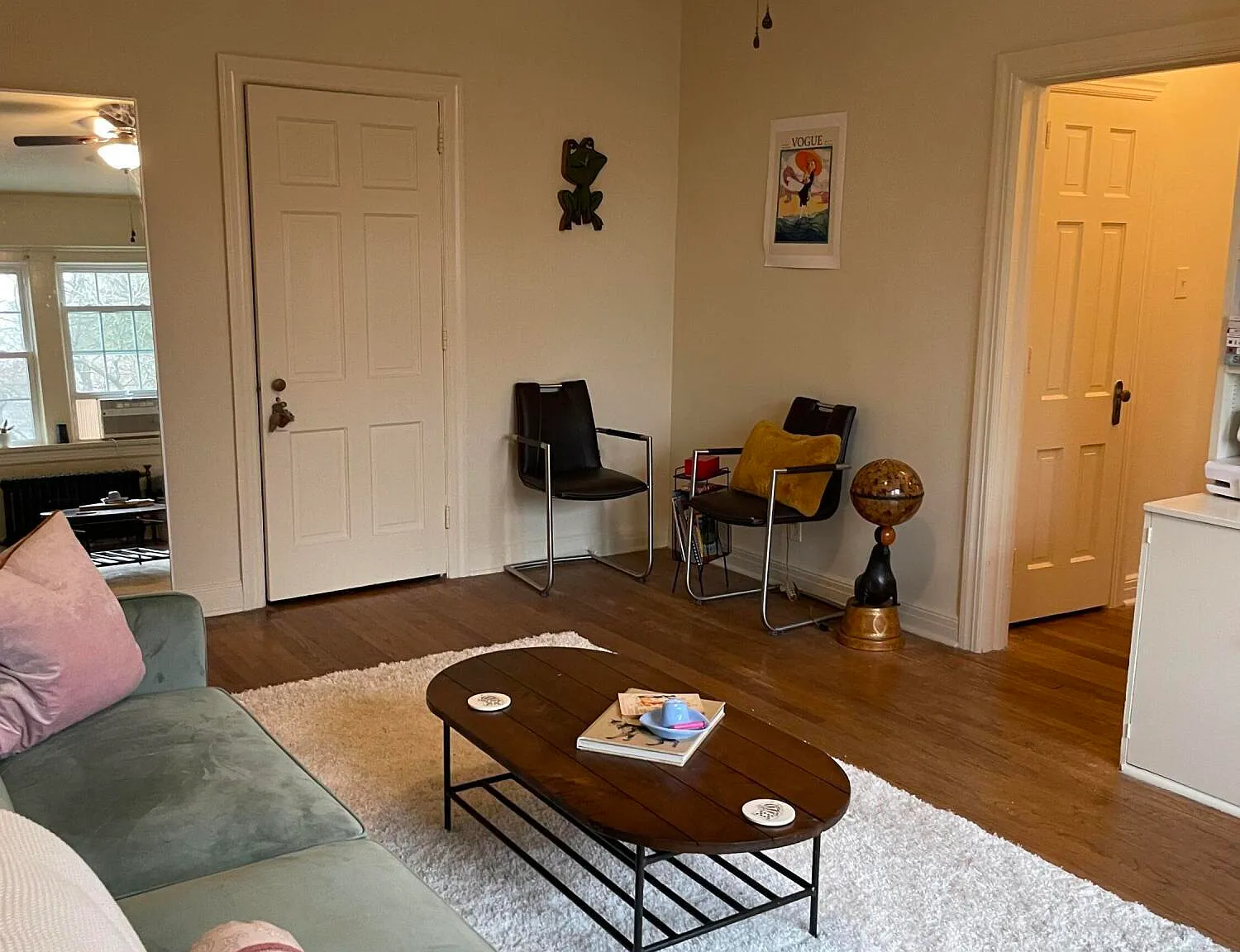 Studio, 1.0 bath, 750 sqft, $1,300 — Photo 1