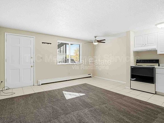4th image of 1138 N Corona St APT 202