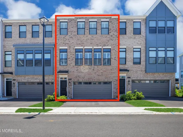 15 Linder Court, Middletown, NJ 07748