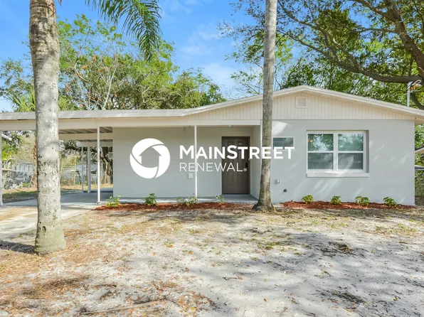 1070 Emerald Dr, Mount Dora, FL 32757