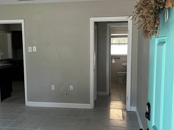 4th image of 107 S Cooper Pl