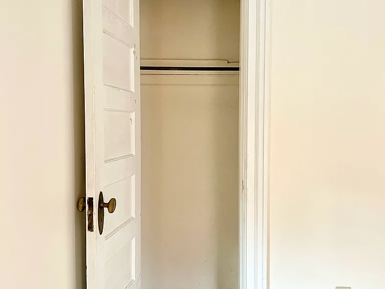 1228 Union St #3 — Photo 15