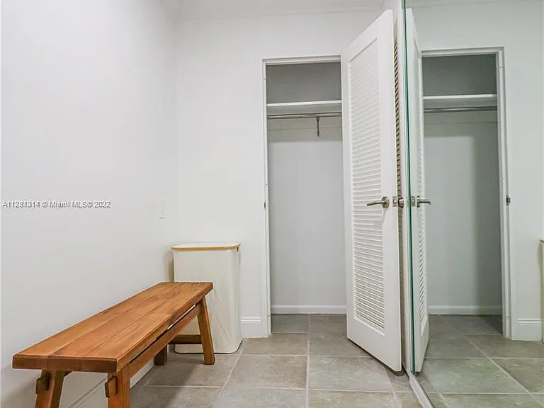 5161 Collins Ave #404 — Photo 58