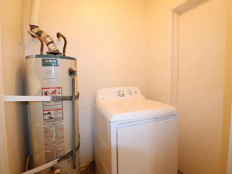 728 W El Camino St — Photo 6