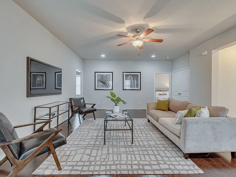 2713 McCart — Photo 33