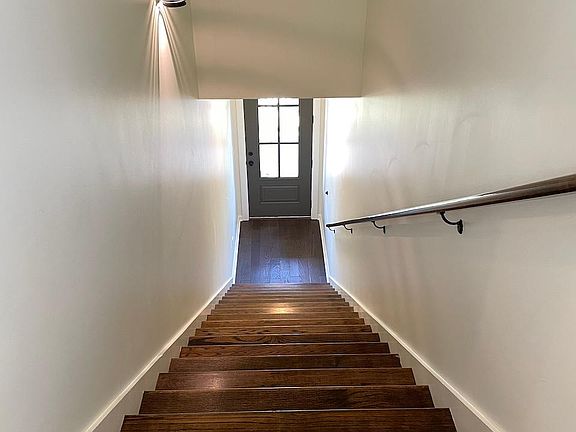 4th image of 3713 6th Ave S APT B