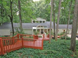 385 Grimes Bridge Rd, Roswell, GA 30075