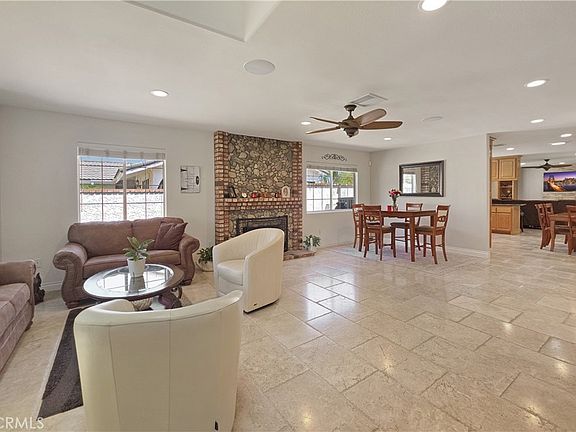 4th image of 15597 Rolling Ridge Dr
