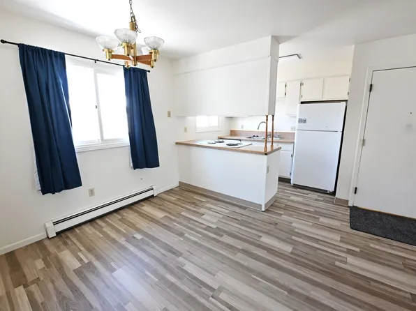 1103 Broaddus St, Anchorage, AK 99515