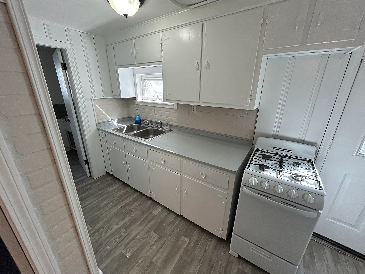 1 bed, 650 sqft, $1,500 — Photo 1