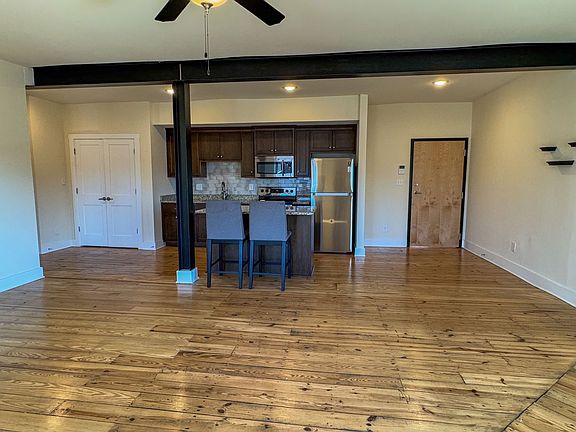 5th image of 106 N Main St Unit 5