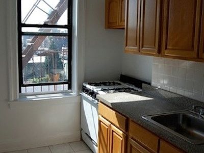 2nd image of 1028 New York Ave APT C3