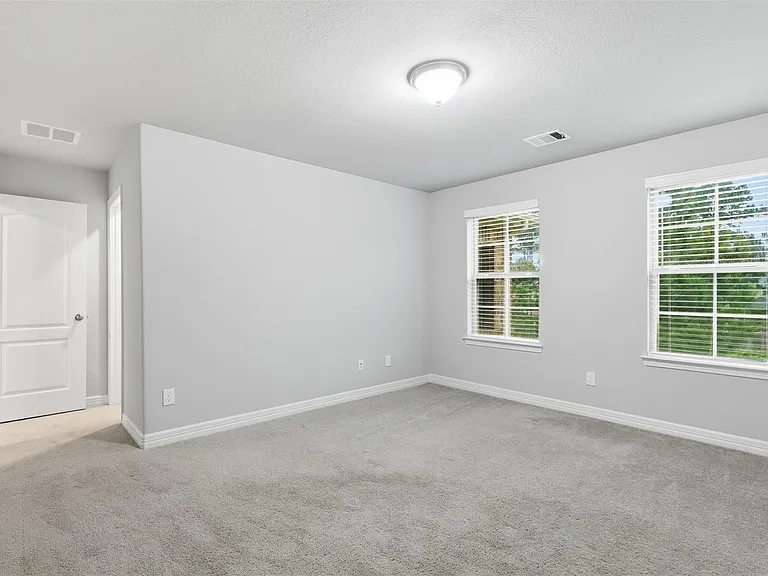 119 Buttonwood Ct — Photo 29