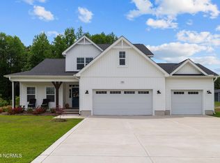 920 Arbor Rose Dr, Greenville, NC 27858