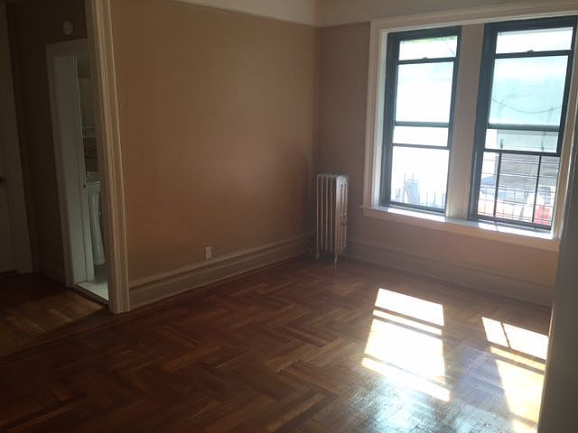 2nd image of 1745 E 8th St APT B9