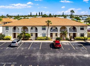1047 Small Ct APT 38, Indian Harbour Beach, FL 32937