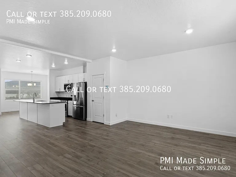 1107 E Hatch Row — Photo 2