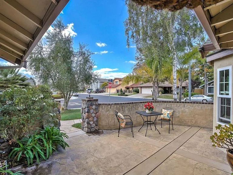 32703 Dinuba Ct — Photo 18