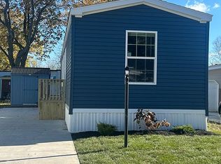 14 Oak Ln, Clarence, NY 14031