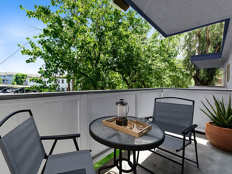 Estancia Apartments — Photo 25