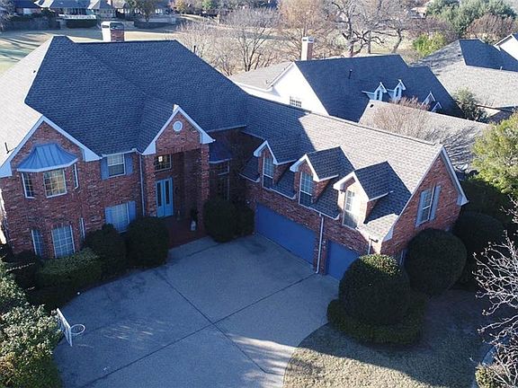 3rd image of 938 Hills Creek Dr