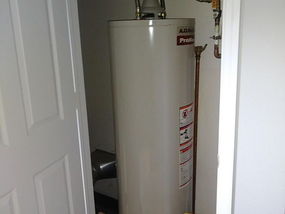 4th image of 176 Neal Ave #(rear)