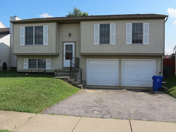 857 Radbourne Dr