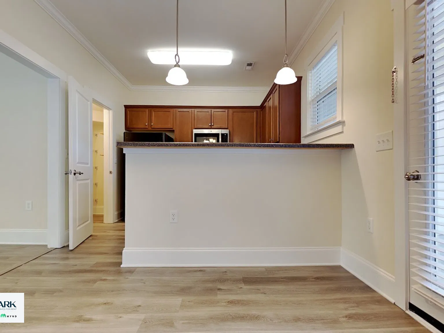 3 bed, 2.5 bath, 1618 sqft, $1,590 — Photo 4