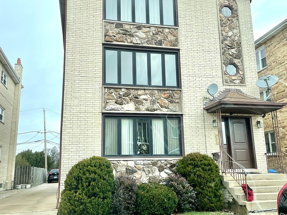 1st image of 7854 W Cahill Ter #2