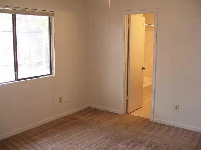 2008 Alex Ave #A — Photo 5