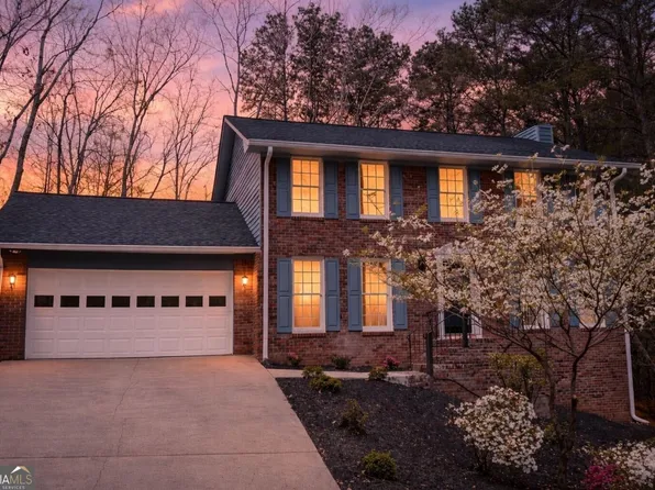 3728 Creekstone Dr, Peachtree Corners, GA 30092