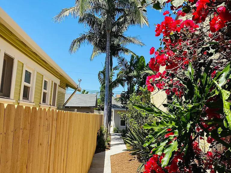 673 Mira Mar Ave — Photo 28