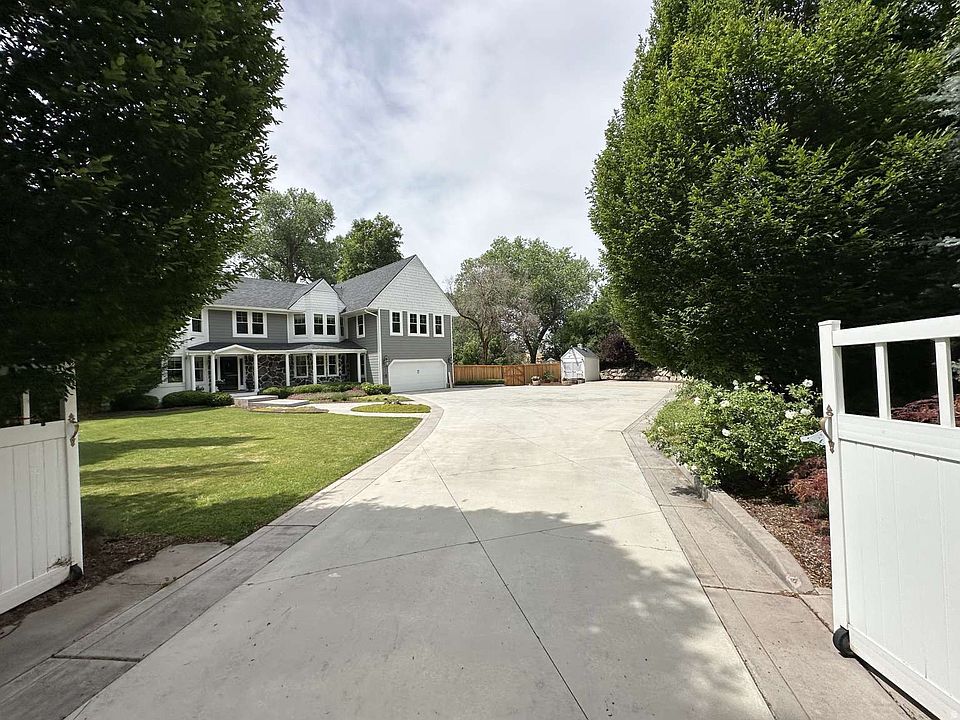 1st image of 1360 E Shady Lane Way