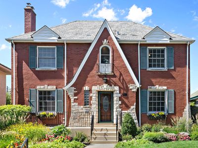 1111 Edmer Ave, Oak Park, IL, 60302