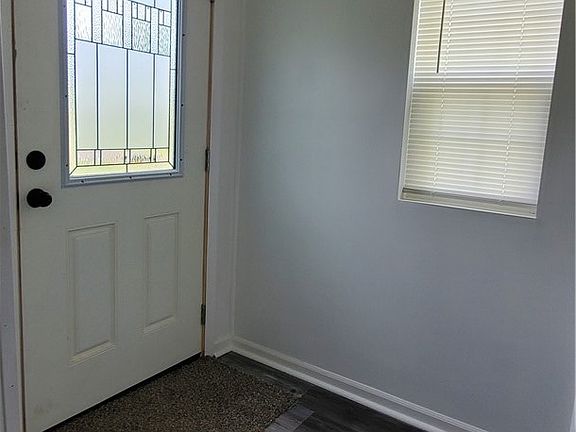 5th image of 724 Briggs Rd