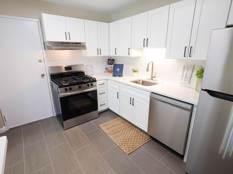 Salem Harbour Apartments Beautiful Updated Kitchens