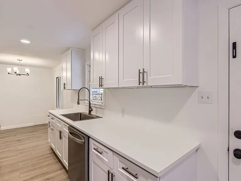 5090 Tejon St — Photo 9