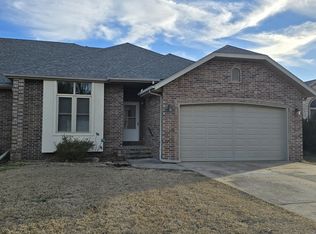 3236 W Sunset St, Springfield, MO 65807