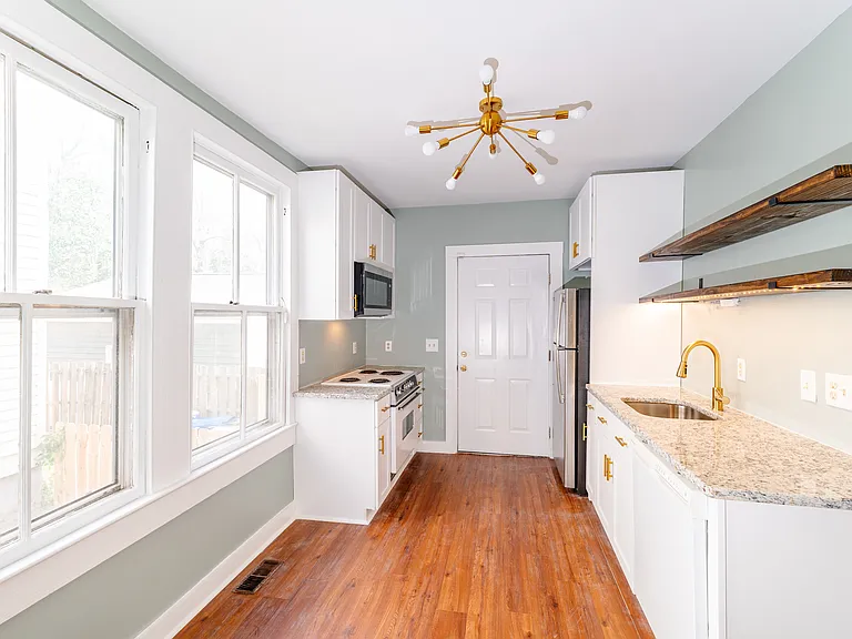 410 Nun St #2 — Photo 4