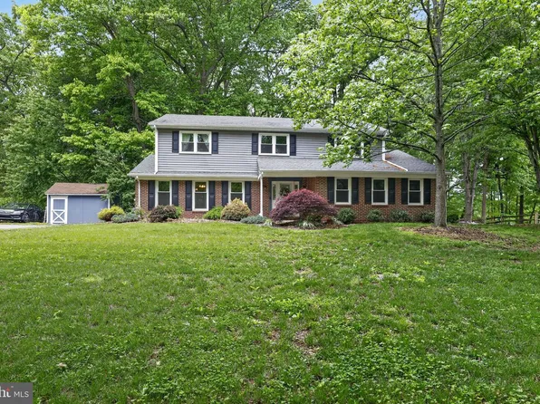 6 Donna Dr, Bear, DE 19701