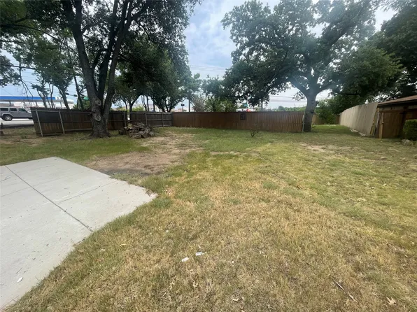 5148 Jennings Dr, North Richland Hills, TX 76180