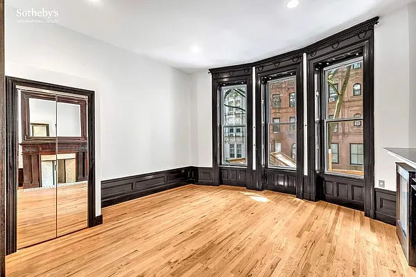 Rented by Sotheby's International Realty | media 40