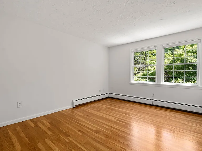 141 Westgate Rd — Photo 23