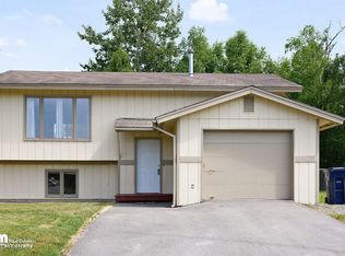 640 W Daron Dr, Palmer, AK 99645