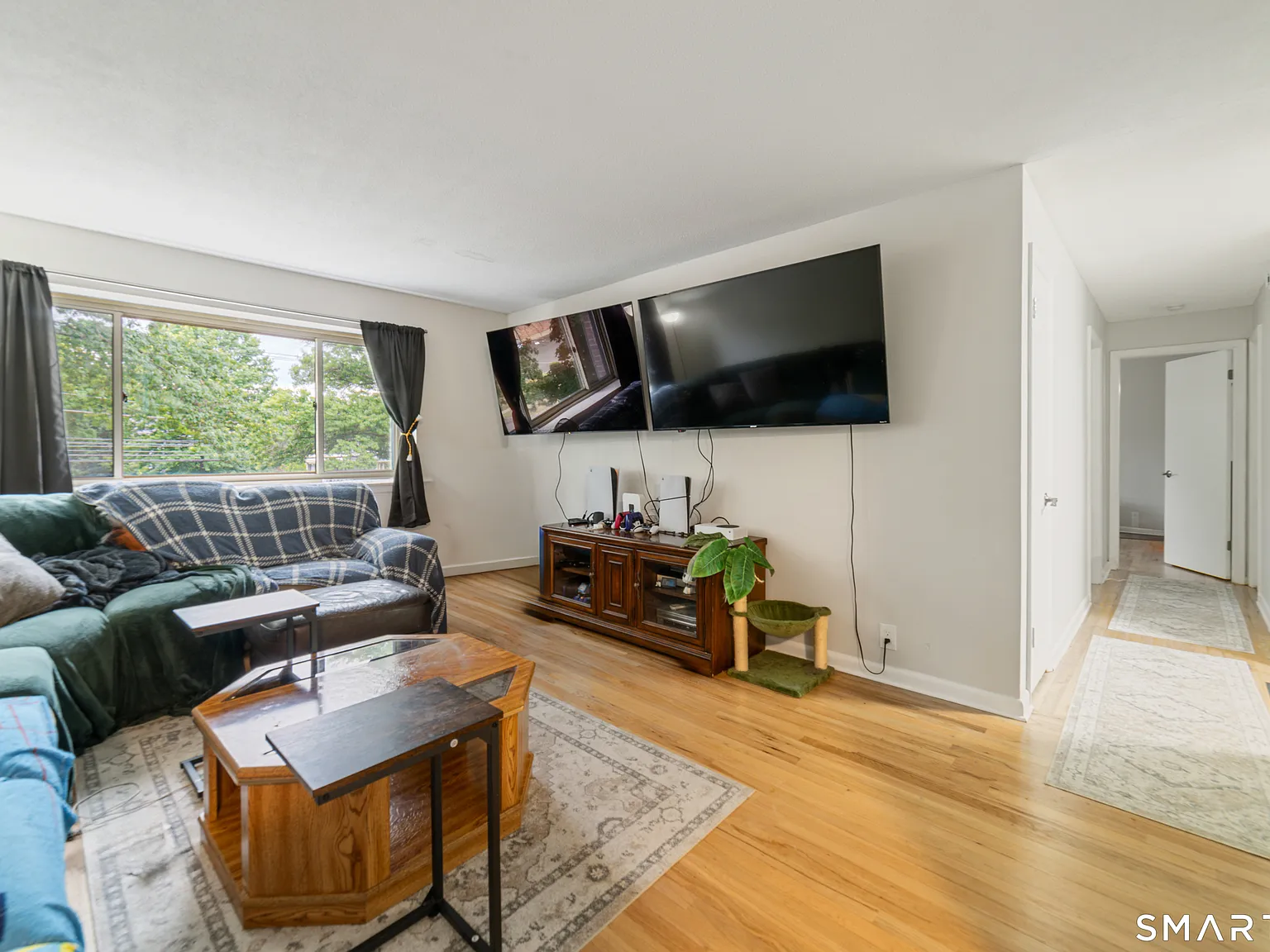 2 bed, 1.5 bath, 995 sqft, $2,400 — Photo 4