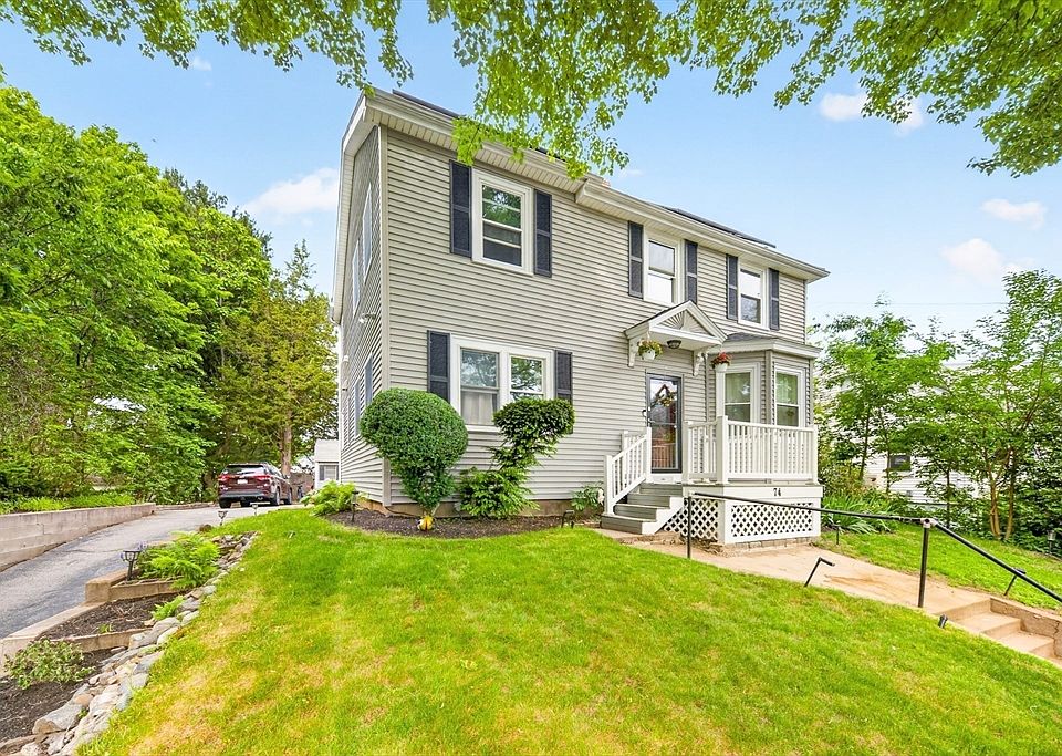 1st image of 74 Rhinecliff St