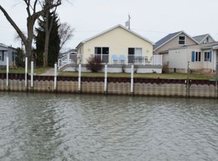 1561 N Starboard Ave, Port Clinton, OH 43452