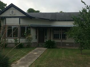 727 W Leona St, Uvalde, TX 78801