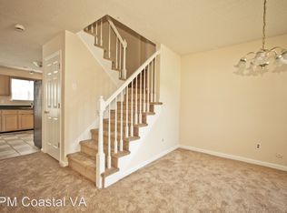 10 Valentine Ct, Hampton, VA 23666